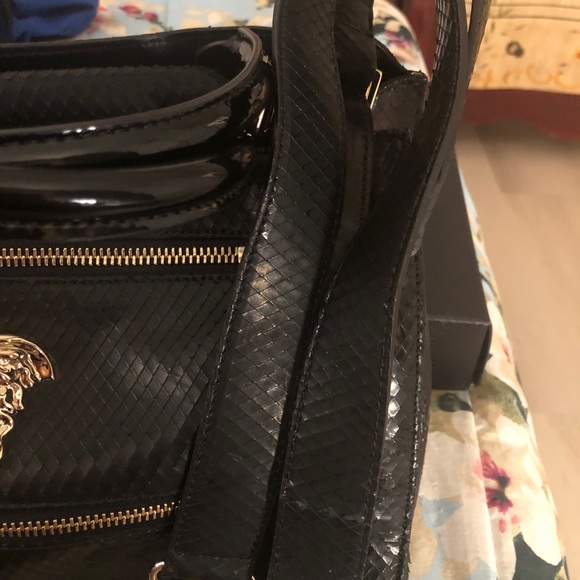 Python gold medusa versace hand bag - Picture 6 of 11